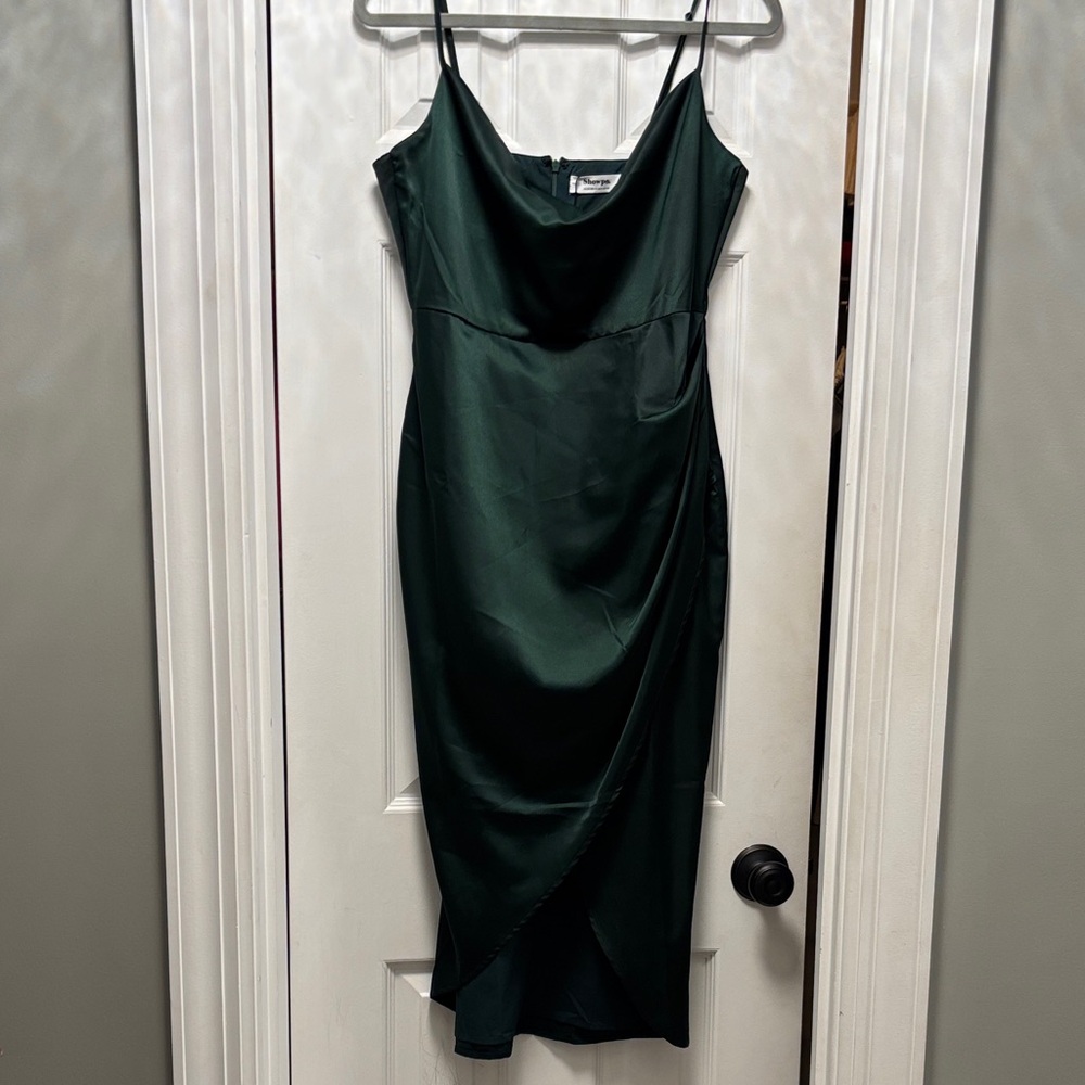 Showpo NWT emerald satin midi dress